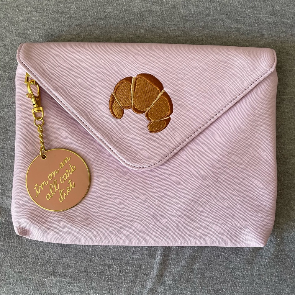 Studio DIY Can’t Clutch This Croissant clutch